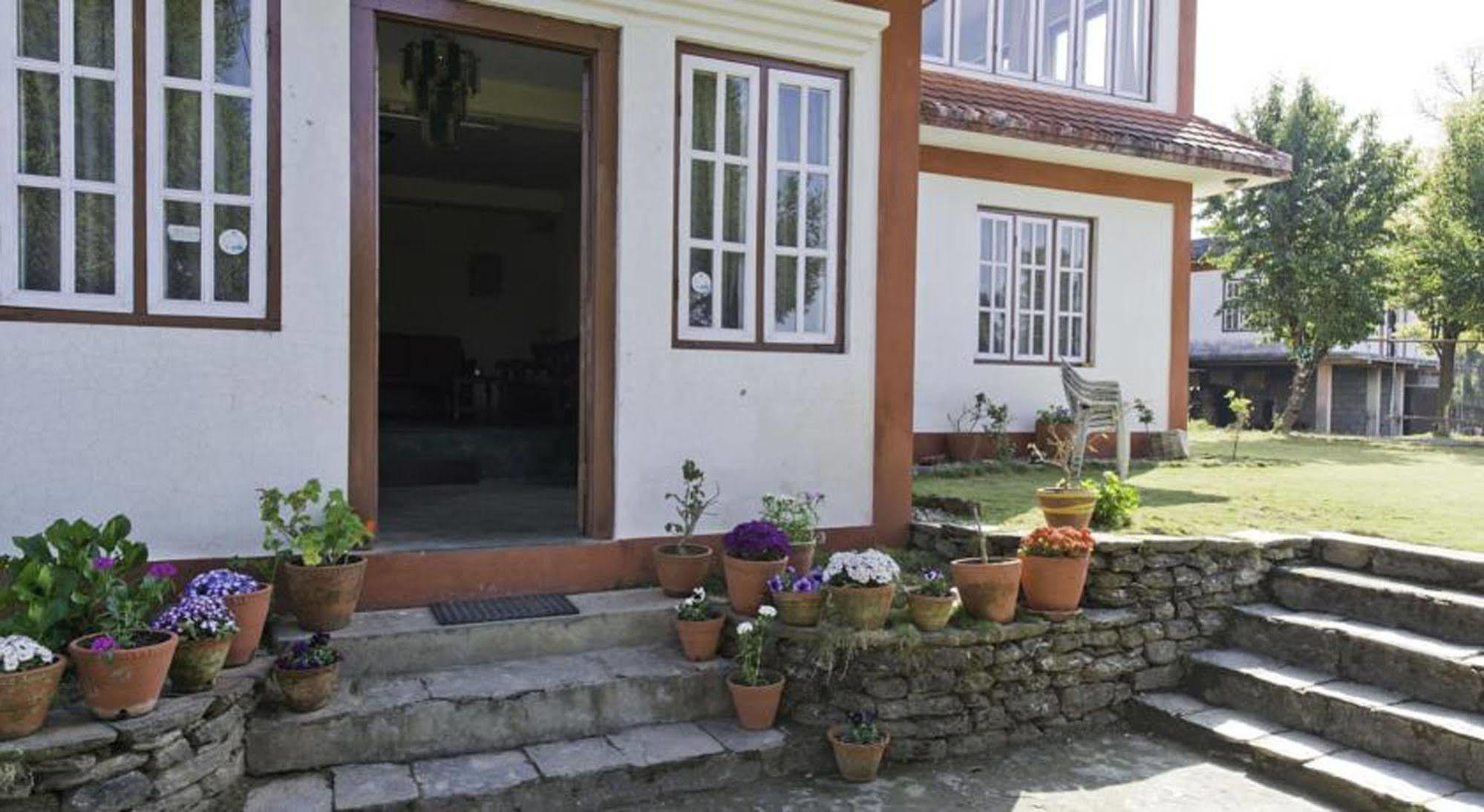 Sarangkot Sherpa Resort P Ltd Pokhara Exterior photo